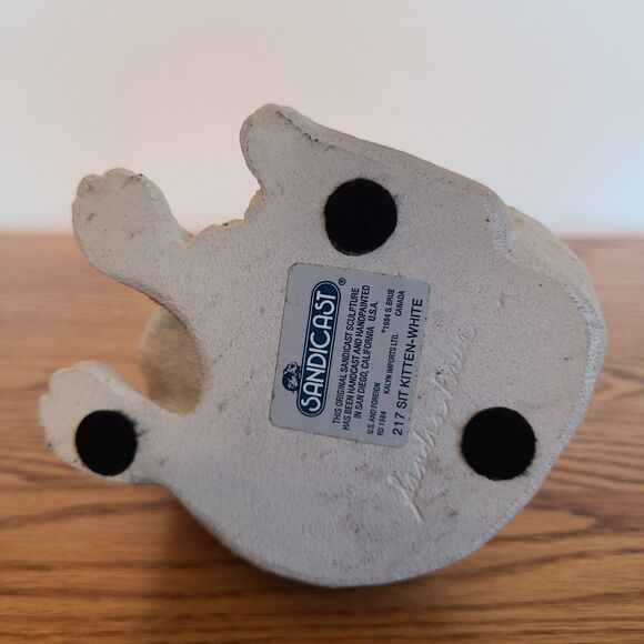 Sandicast Sitting Kitten Sculpture Figurine Hand Painted USA Made 1984 Cat Lover - Picture 10 of 10